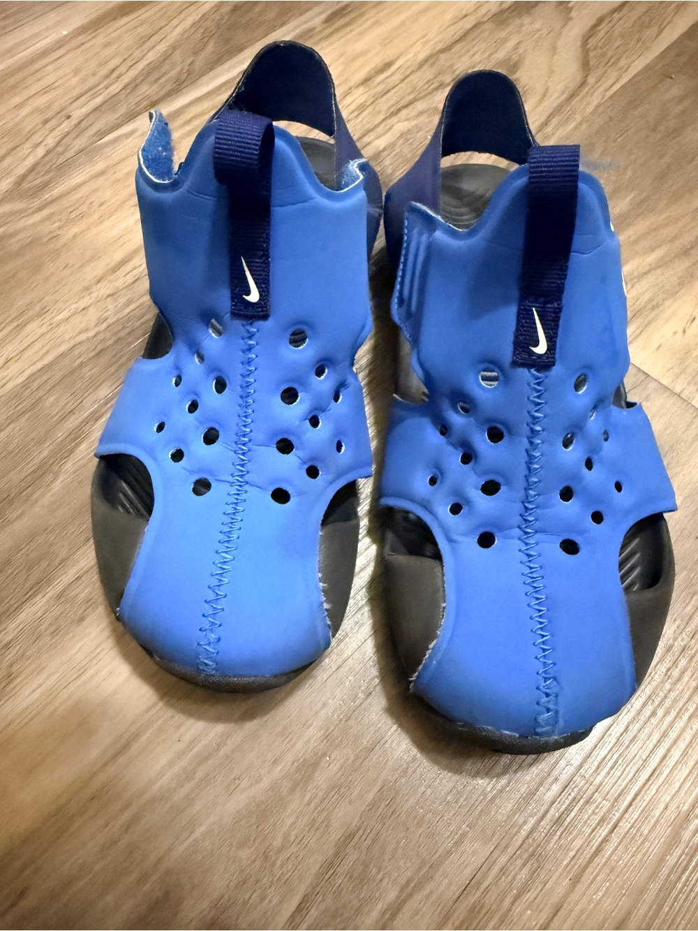Nike Sunray Adjust 5 V2 Blue Water Sandals Size US 1Y - Barely Worn!